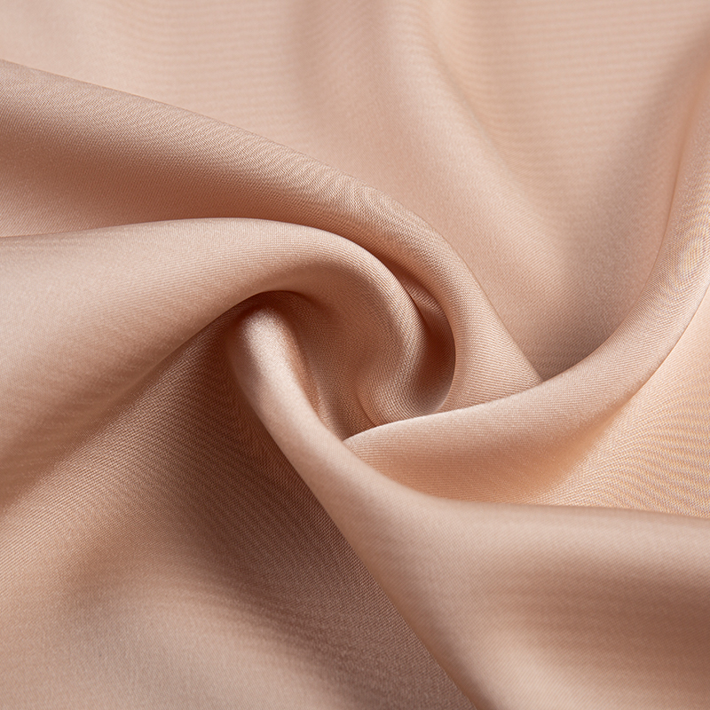 Tissu en satin à rayures horizontales extensible en trame