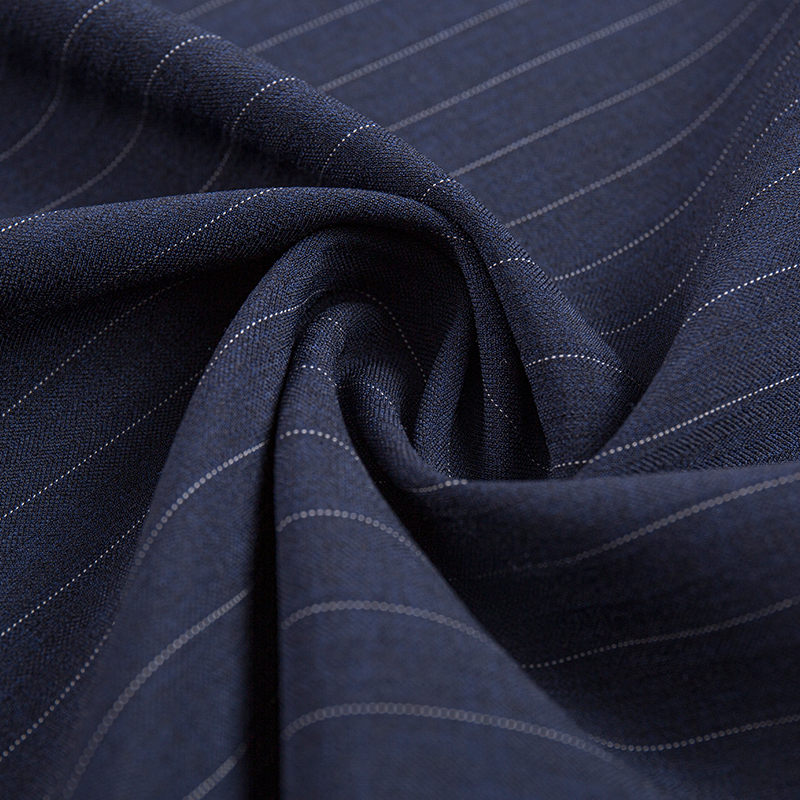 Tissu à rayures étroites en rayonne de soie de loisirs